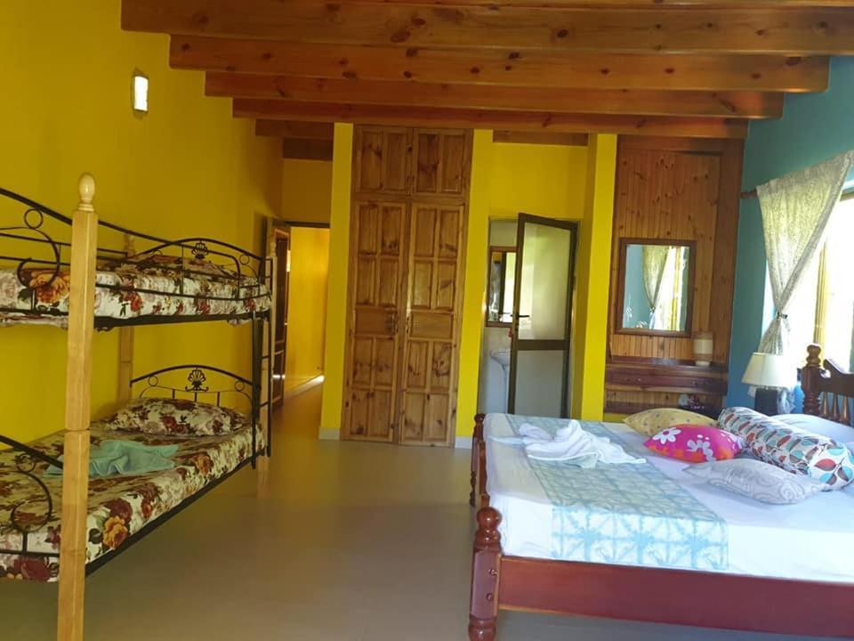 Linsen Selfcatering Apartments La Digue  Extérieur photo