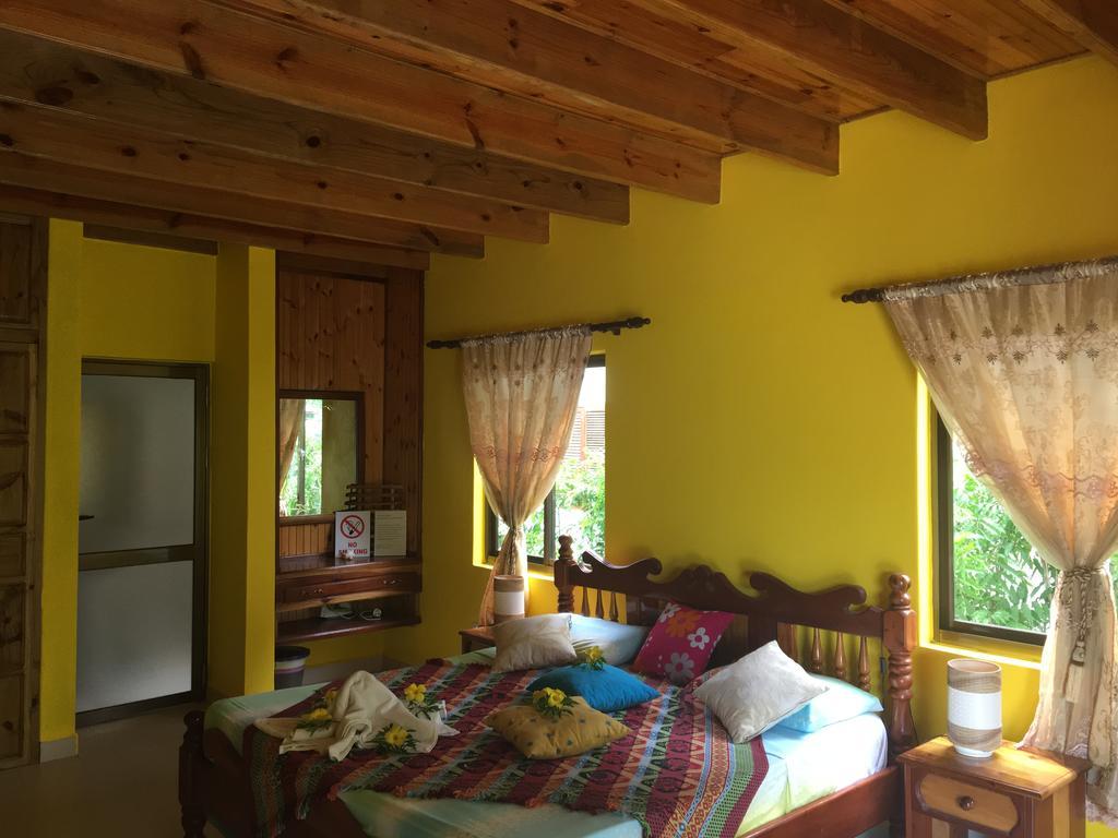 Linsen Selfcatering Apartments La Digue  Extérieur photo